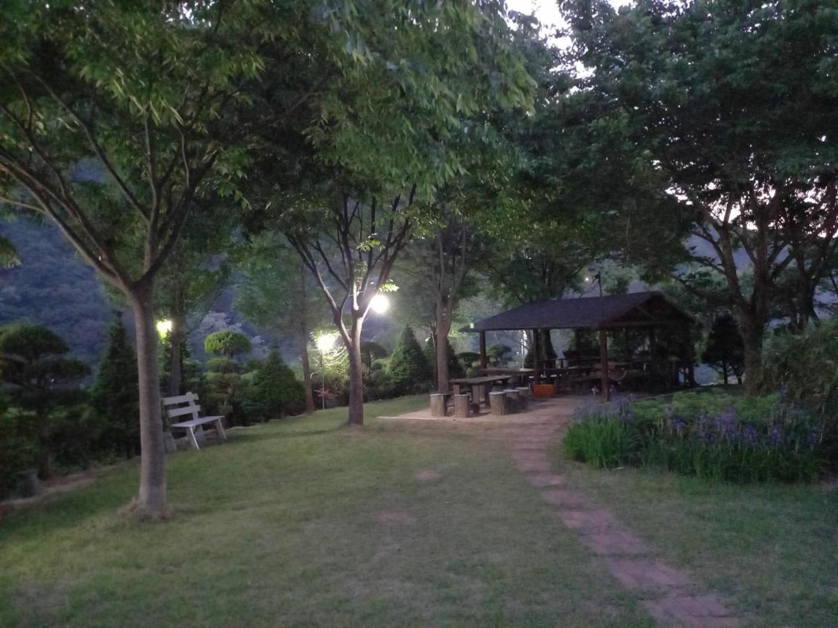 Chamjoeun Pension Chechon Ngoại thất bức ảnh